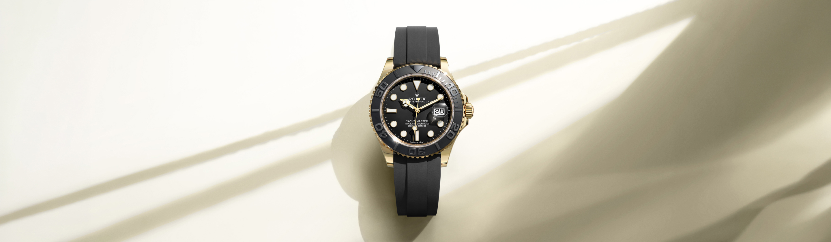 Rolex Yacht-Master 42 in yellow gold with black dial and Oysterflex bracelet